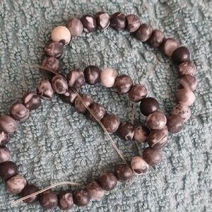 Chic Monochrome Beaded Bracelet